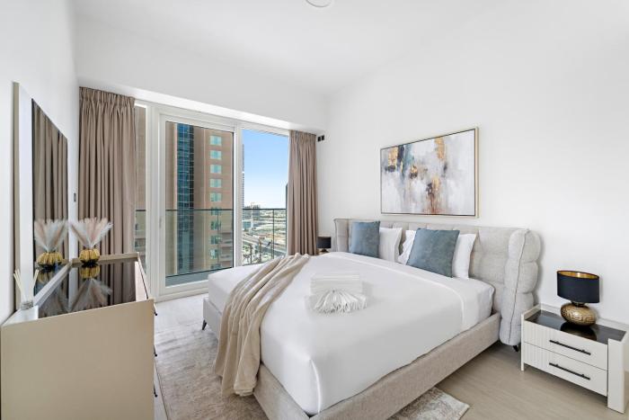 Big 1BD in JLT - Pool, Game Zone
