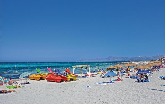 4 Bedroom Amazing Home In Can Picafort