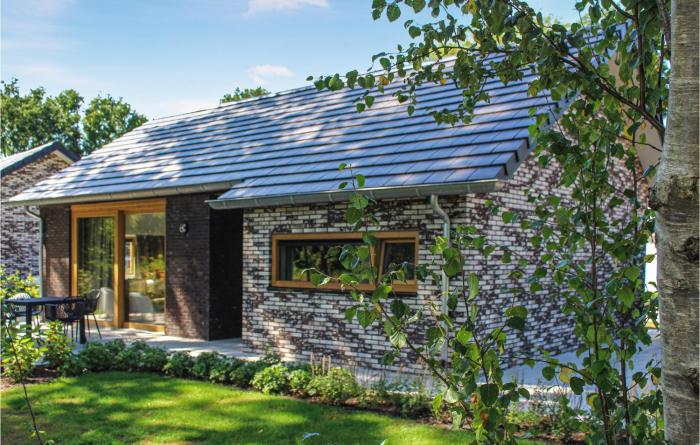 Gorgeous Home In Ijhorst With Kitchen