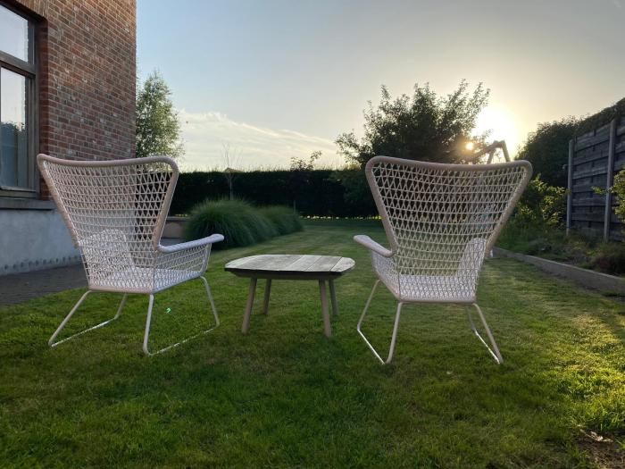 The Conservatory a cosy little holiday home- central between Gent Antwerpen Brussel & Brugge