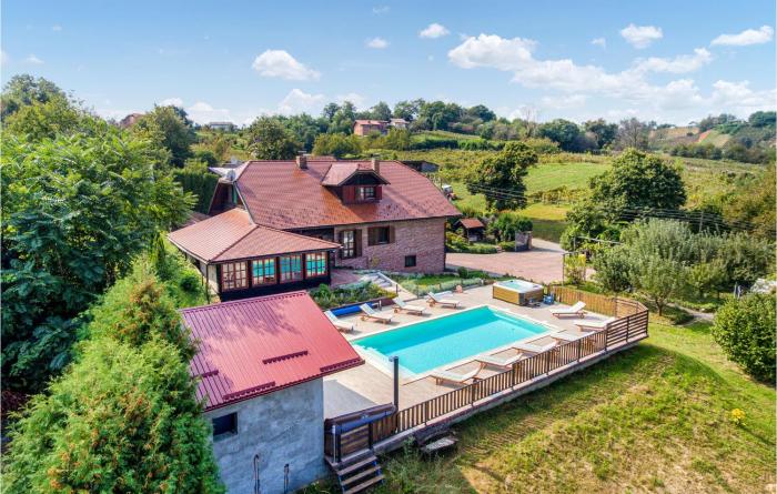 Gorgeous Home In Ludbreg With Sauna