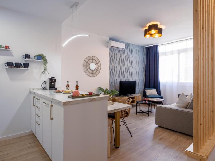 Torremolinos Central Beach Apartment