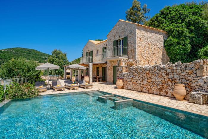 Villa Hlazeika by Villa Plus