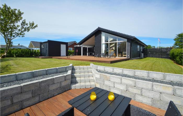 Awesome Home In Hejls With Wifi