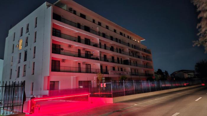 Luxury 2 bed apartment by Albert