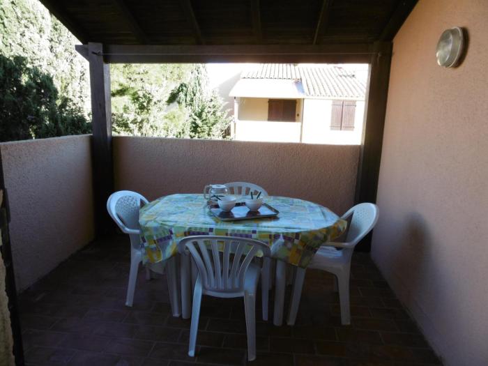 T2 Mezzanine Rénové à Port Leucate - PlagePort à Pied, Parking Privé, Animaux Bienvenus - FR-1-798-26