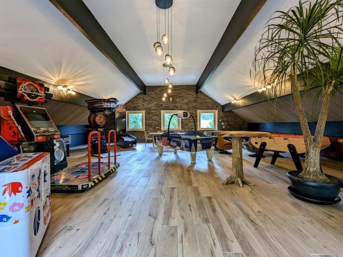 Chalet familial avec salle de jeux et spa, près de Gérardmer, pour 15 pers. - FR-1-589-647