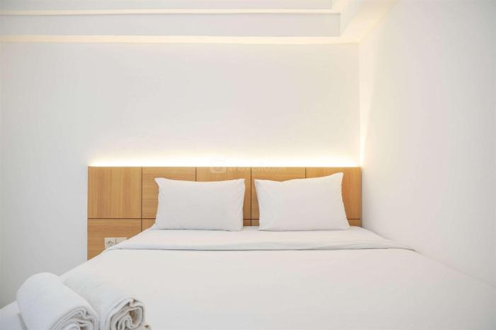 Good Choice and Minimalist 1BR Bassura City Apartment By Travelio