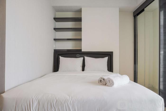 Fancy and Nice Studio at West Vista Apartment By Travelio