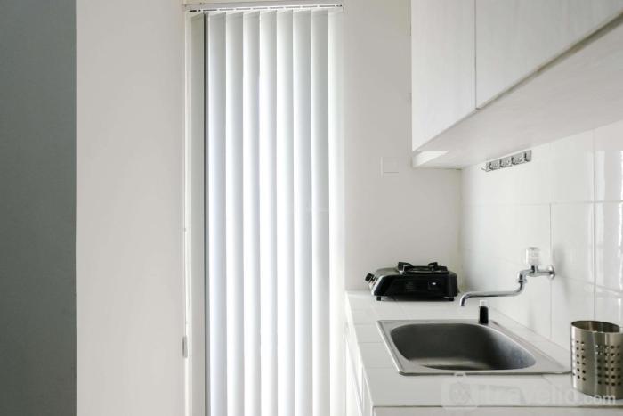 Homey 1BR Apartment with Extra Room at Parahyangan Residence By Travelio