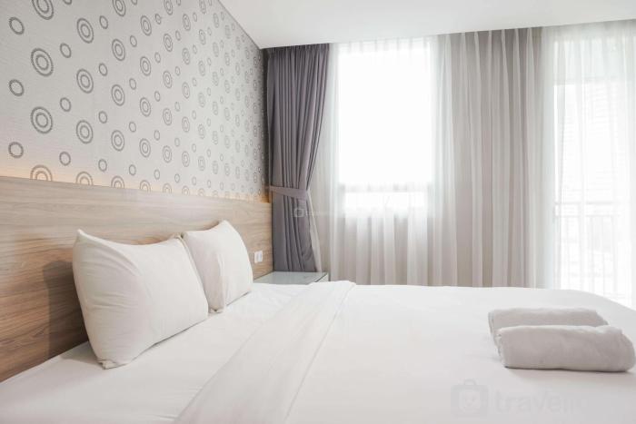 Minimalist and Comfort Studio Apartment at Springhill Terrace Residence By Travelio