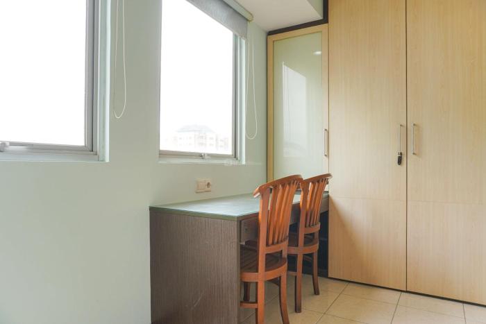 Cozy Living 1BR Maple Park Sunter Apartment By Travelio