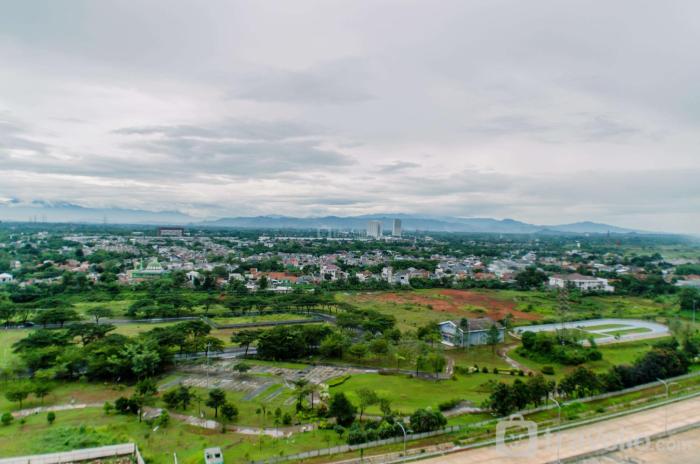 Modern and Cozy Studio at Sky House BSD Apartment By Travelio