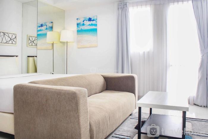 Nice and Comfort Studio Room at Azalea Suites Apartment By Travelio