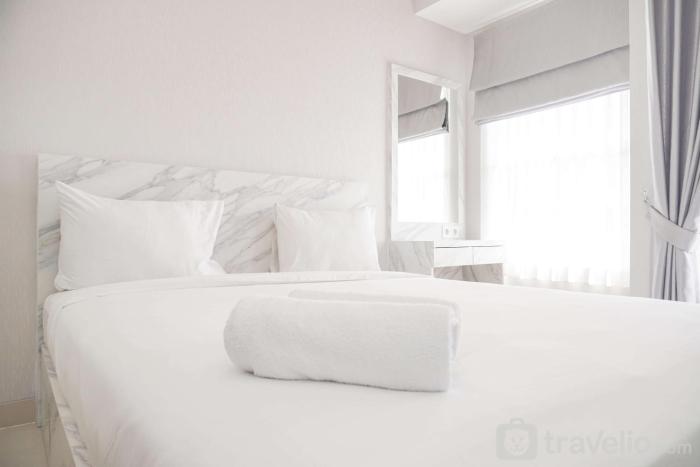 Modern Look and Comfy Studio Citra Living Apartment By Travelio