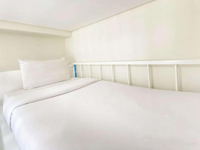 Fancy and Nice 2BR Apartment at Parahyangan Residence By Travelio