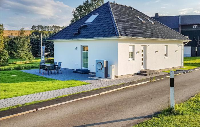 Nice Home In Aue-Bad Schlema With Wifi