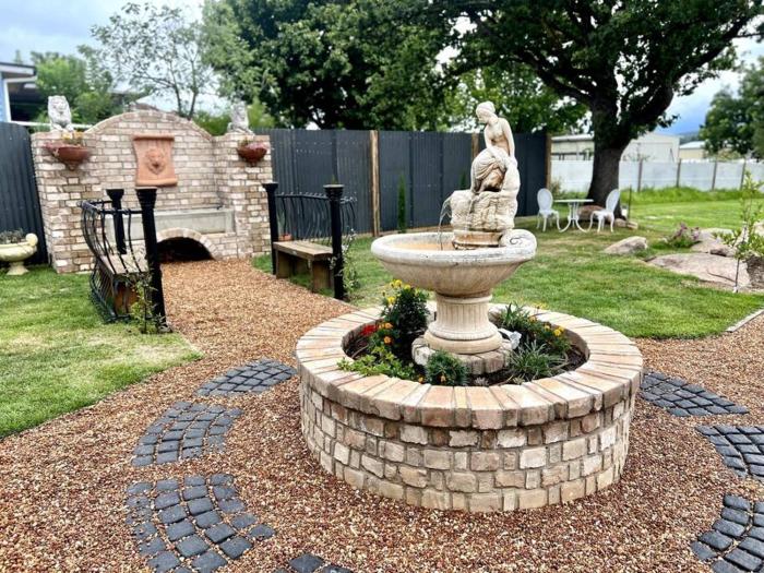 The Little Tuscan Villa!