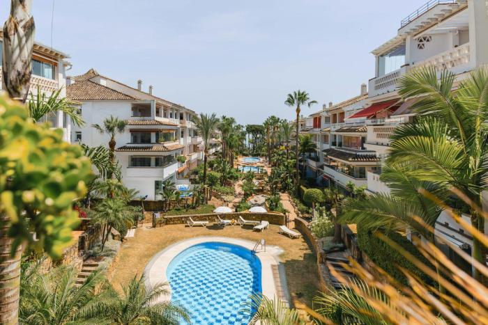 BEACHFRONT GOLDEN MILE PUENTO ROMANO SEA VIEW WIFI