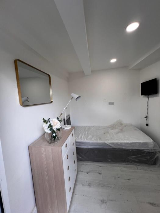 Ensuite Box Room in Corby NN17