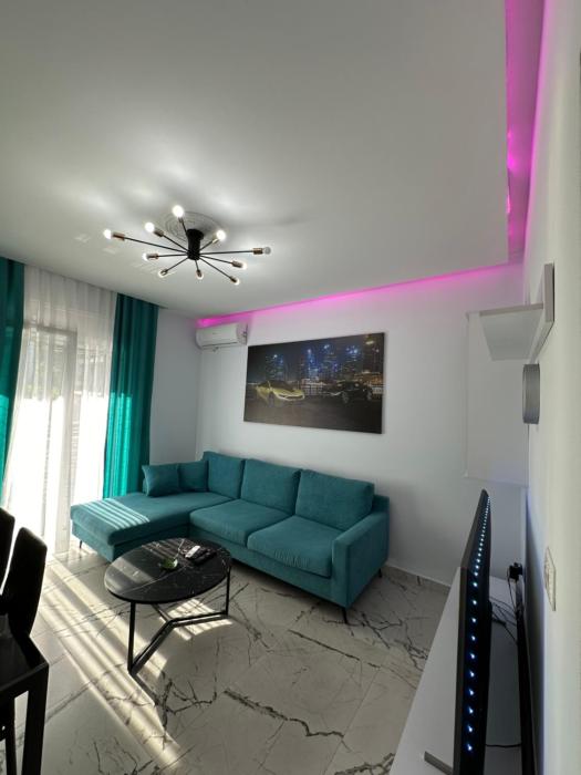 The Luxe Apartment 22