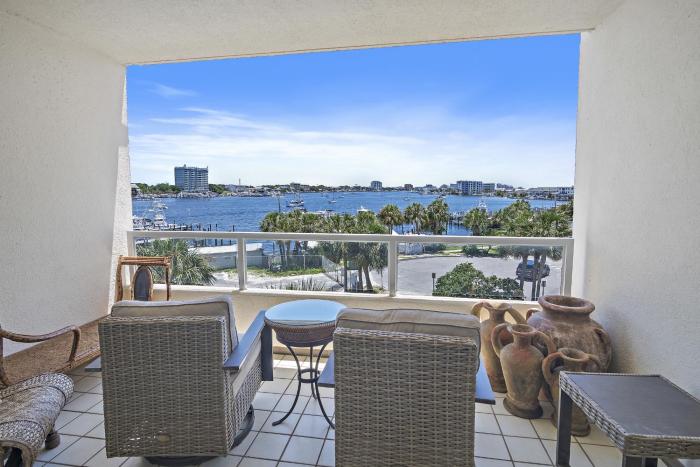 East Pass Towers 303N