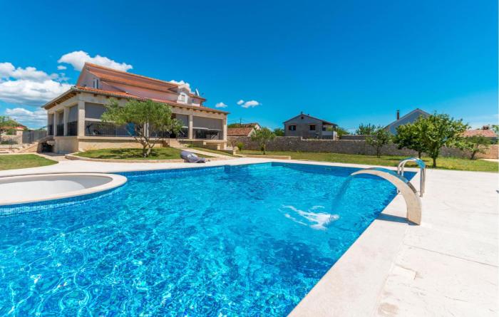 Gorgeous Home In Gornje Rastane