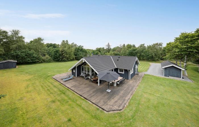 3 Bedroom Cozy Home In Højslev