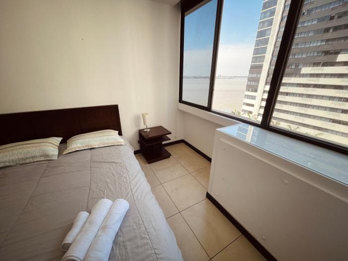 Bellini Puerto Santa Ana Suite Con Vista Al Río