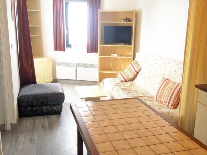 Joli 2 pièces au pied des pistes, balcon, parfait pour 4 personnes - FR-1-557-2