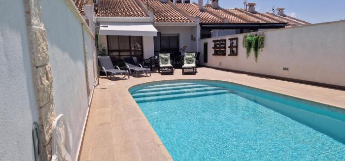 Riumar "Conxa", 350m to beach, private pool, On-Site-Service, dog beach