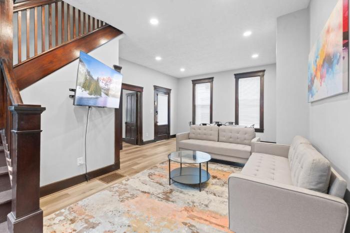 New Indy House - Near Lucas Oil Stadium & Downtown