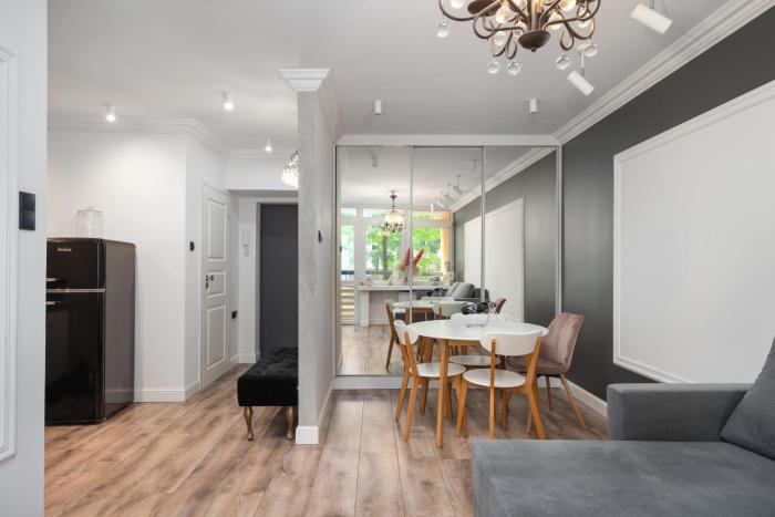 Central Warsaw Apartment - Great Location - Cozy One Bedroom Apartment in Warsaw - Solidarności 64