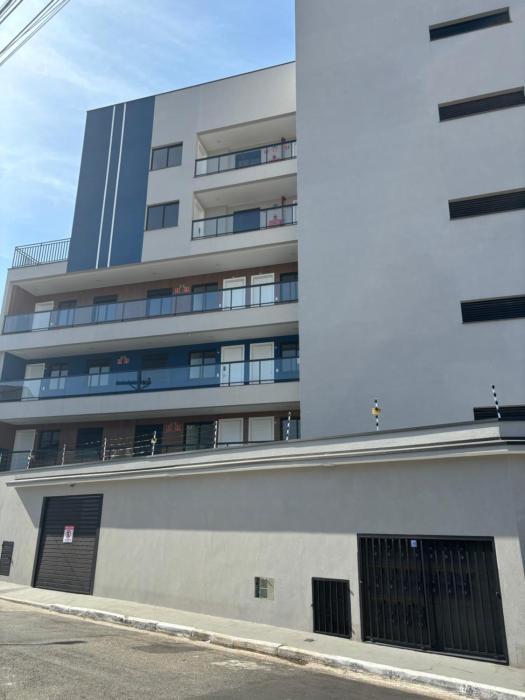 Condominio IPE ROXO