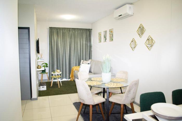 Shomer Merensky Apartment