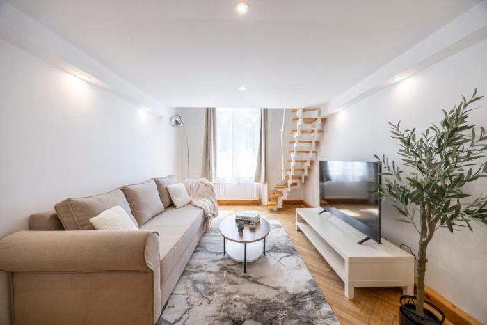 Fabulous Central Dream Home & Retreat