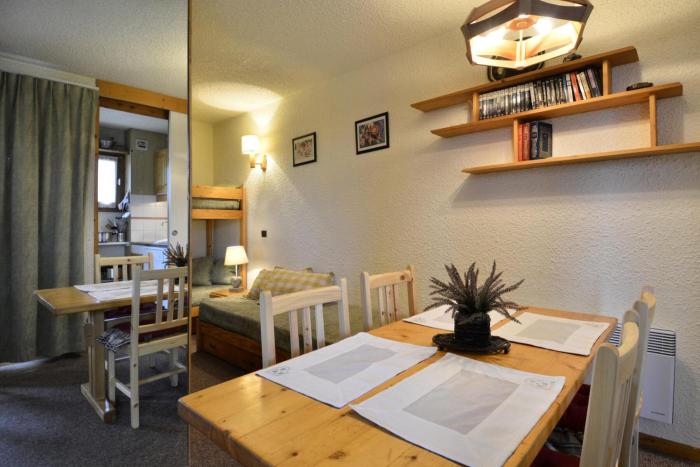 Résidence Amethyste - Studio divisible chaleureux · Accès direct aux pistes · Vue pistes MAE-3793