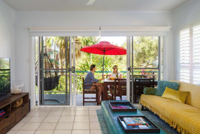 Sunny Seaside Retreat in Coolum Beach