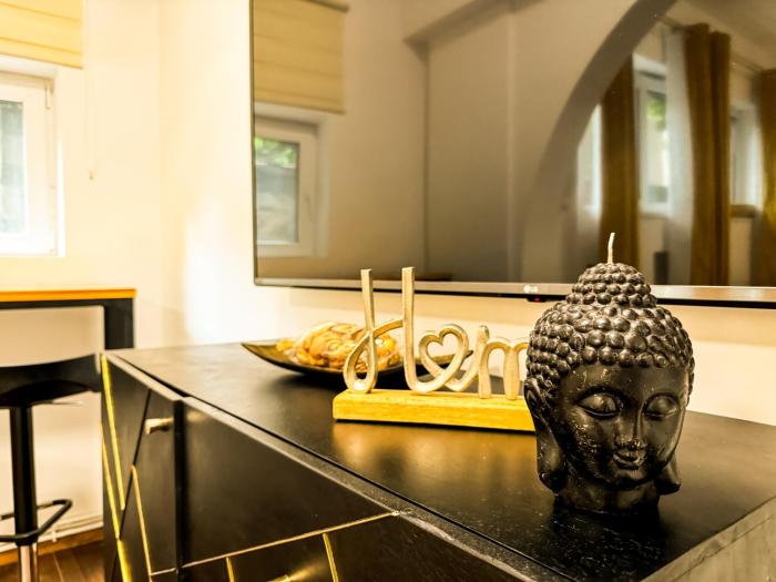 Lovin Downtown Studio by CHR Luxury Property