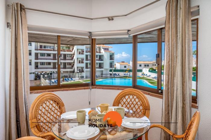 #212 Vila Magna 106B by Home Holidays