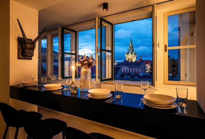 4BR & 2,5Bath Heritage Panorama Apt with Terrace