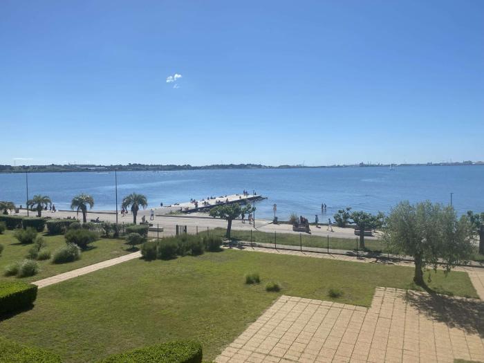 Beau T1 climatisé avec cuisine équipée et balcon - Balaruc-les-Bains - FR-1-553-265