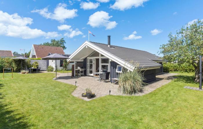 Awesome Home In Otterup With Wifi