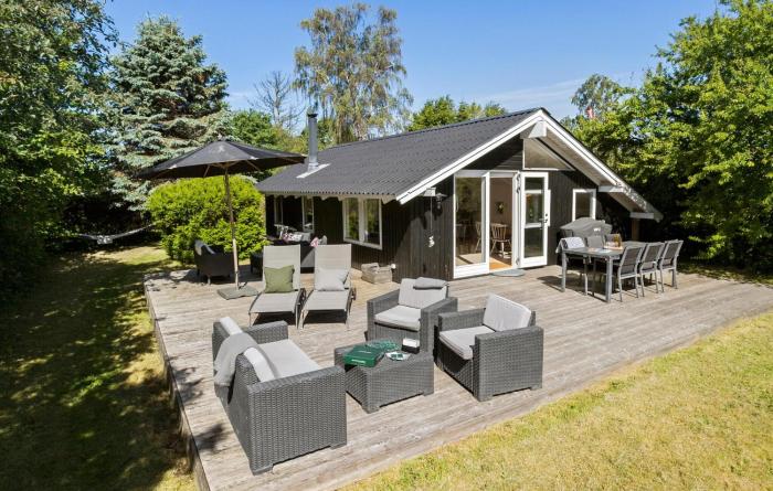 Beautiful Home In Odder With Wifi