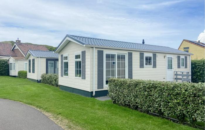 Beautiful Stacaravan In Julianadorp