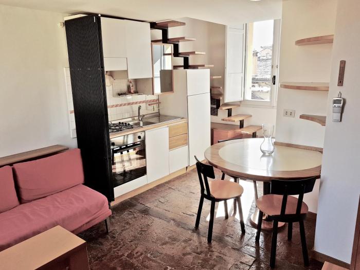 RK San Vitale Flat