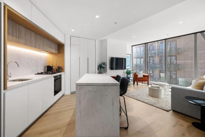 Opulent Suite at Westside Place