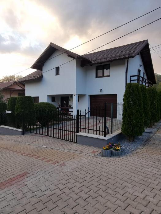 Pensiunea Azurul