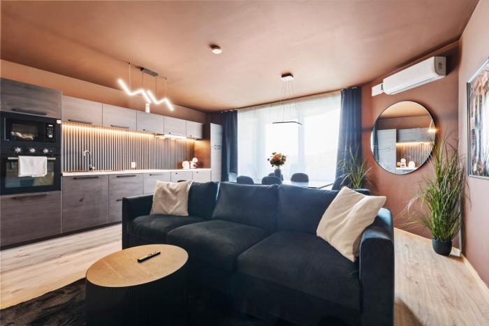 LAM Chocolate - AC - SKYVIEW