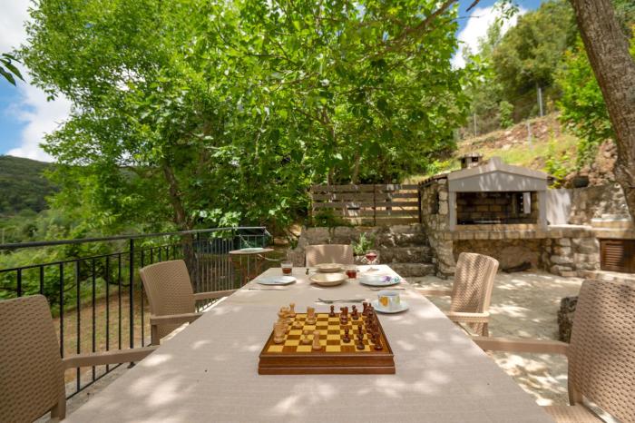 Galini Vines - Authentic Corfu village life WiFi AC